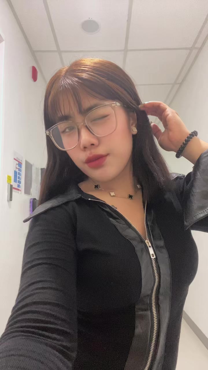 @itsurwifeyy 🤍✨