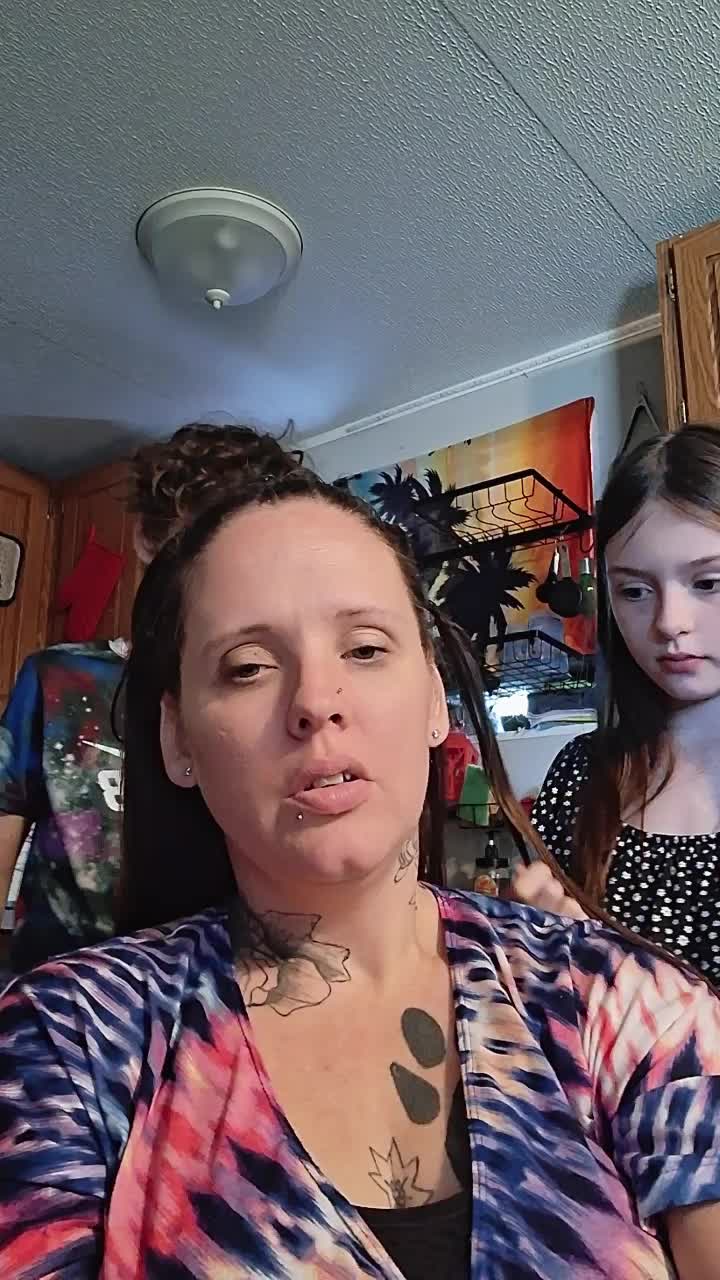 @MikeysWifey1219