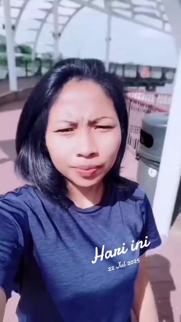 @DewiNya Safar J🖤E
