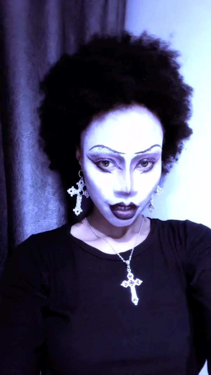 @BlueBambini🕷️