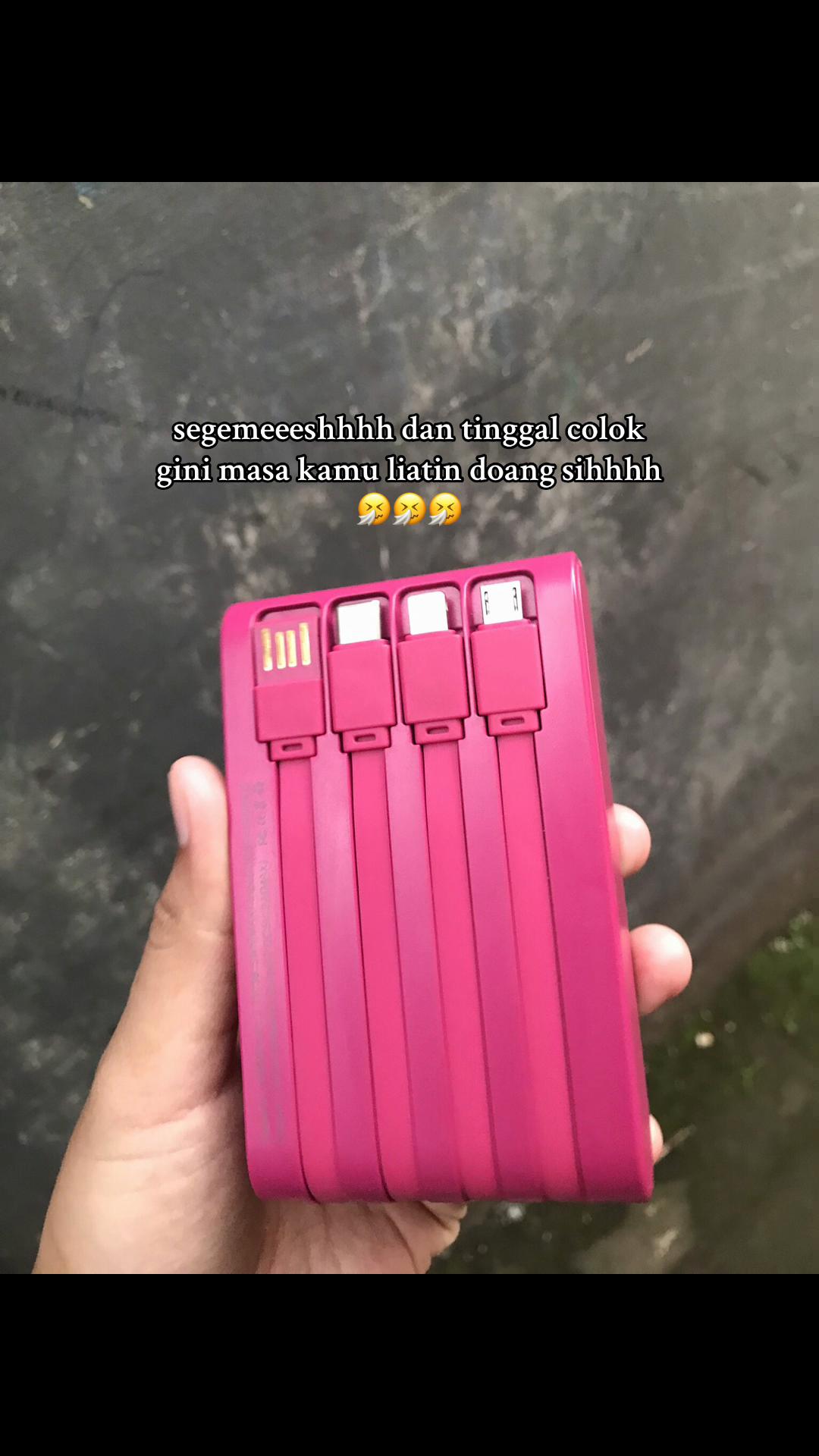 @𝑟𝑎𝑛𝑑𝑜𝑚 𝑡ℎ𝑖𝑛𝑔𝑠