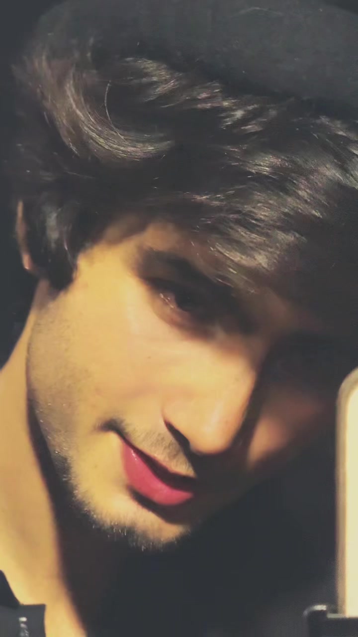 @Shahid_loyal2