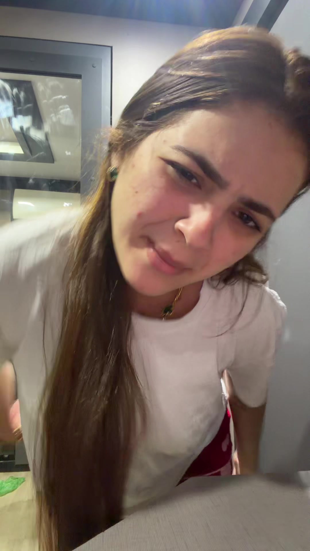 @carlaqueiroz