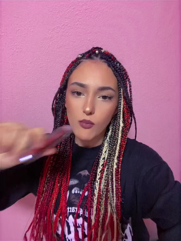 @ella🦋