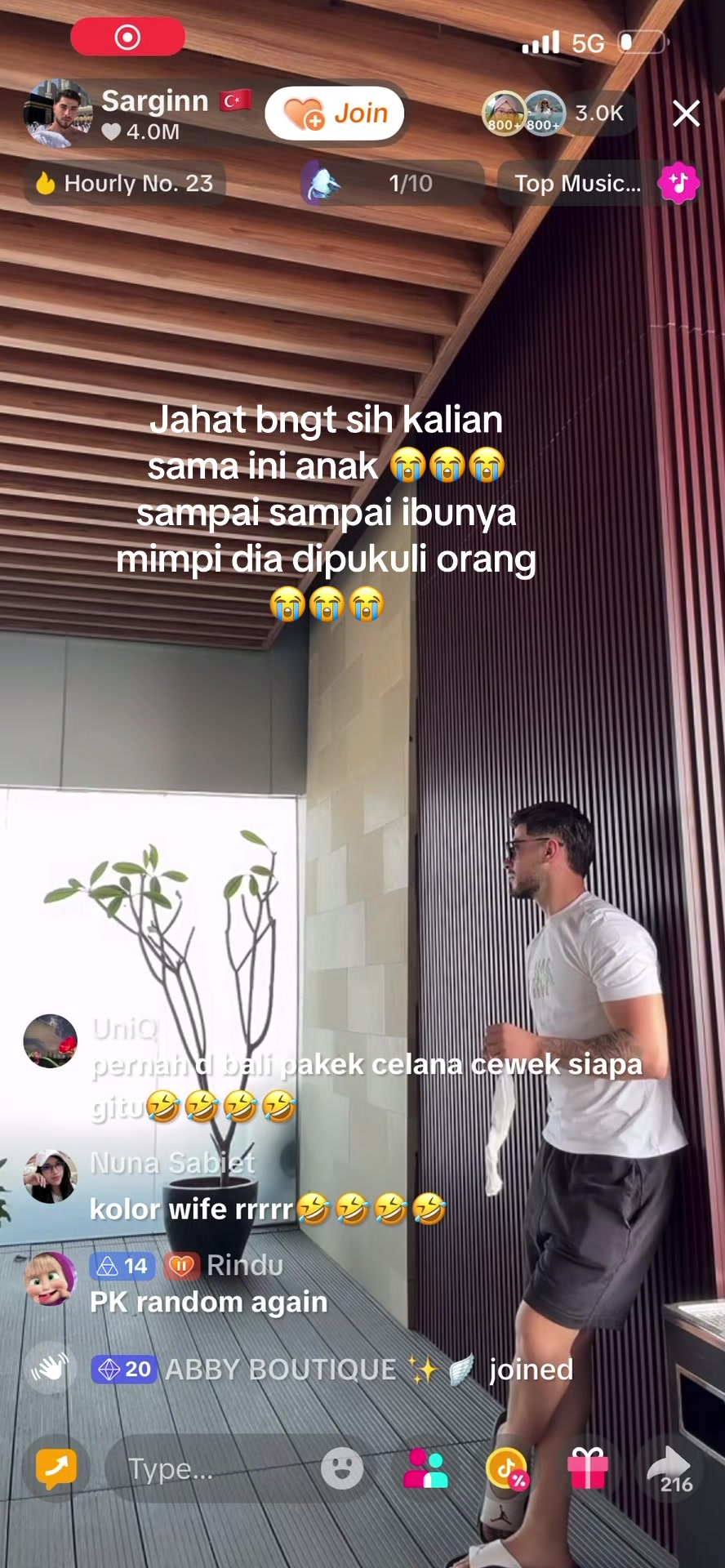@Khanaya✈️