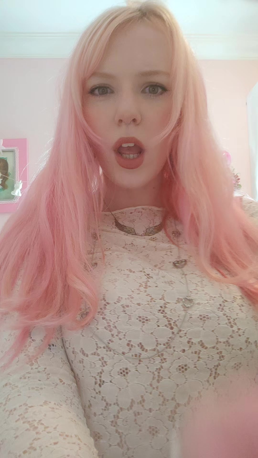 @feefefefefeeefe