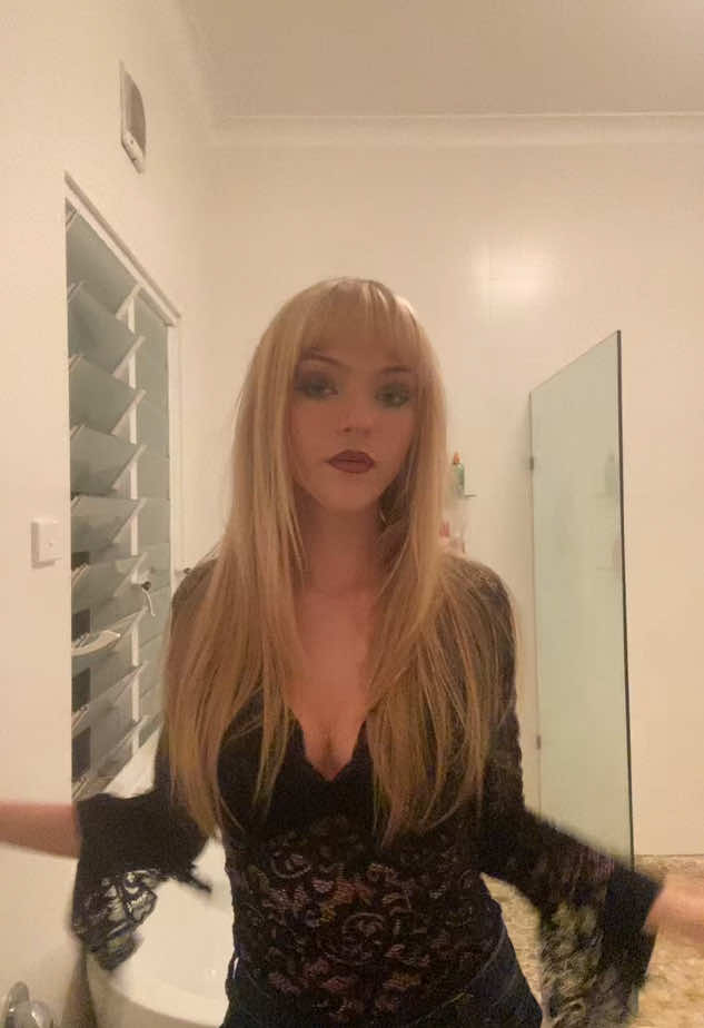 @lovetakessmiles