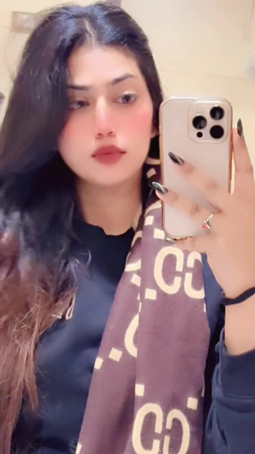 @Nirali🇮🇳🇦🇪