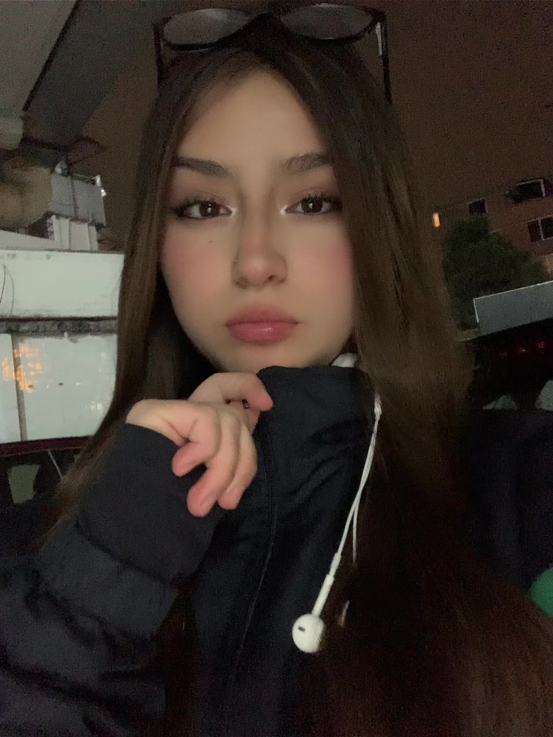 @𝓔𝓿𝓮 🍓