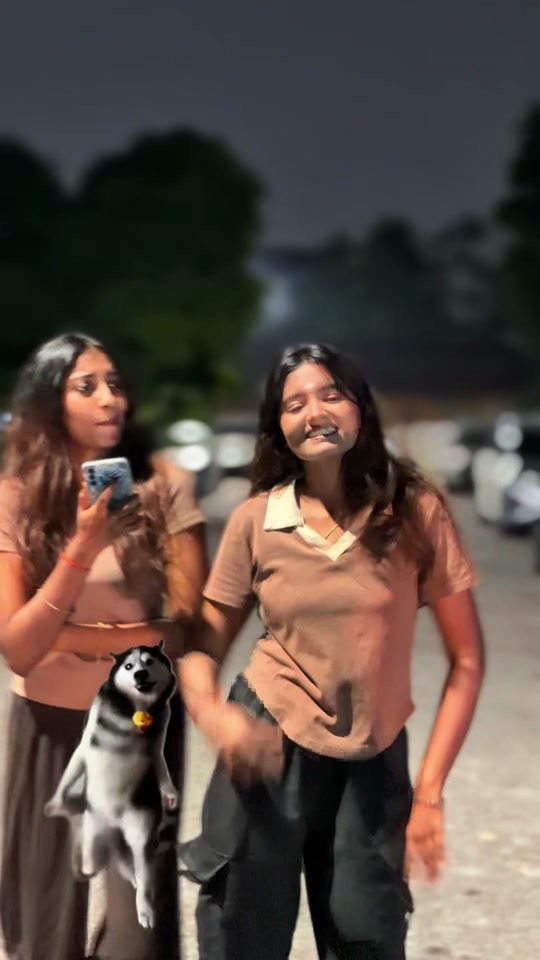 @𝒮𝒾𝓁ℴ𝓈𝒽𝒾𝓃𝓎𝓎𝓎𝓎 💗