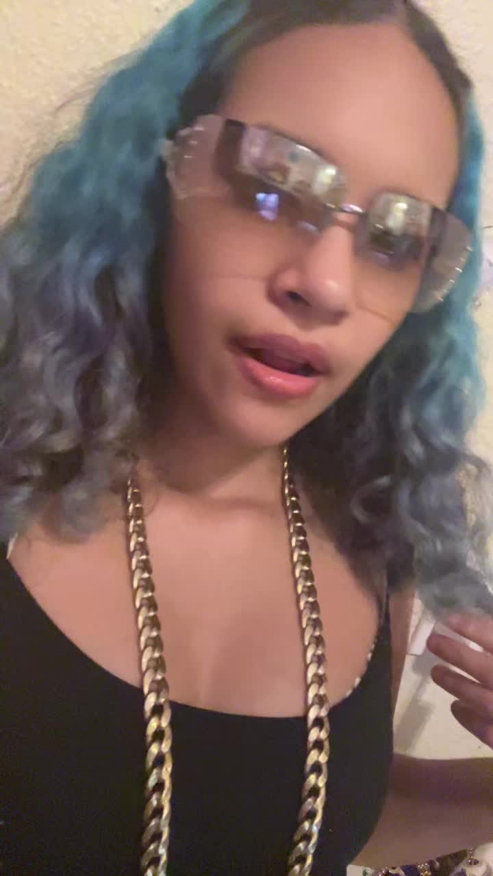 @Yayaisthegirl