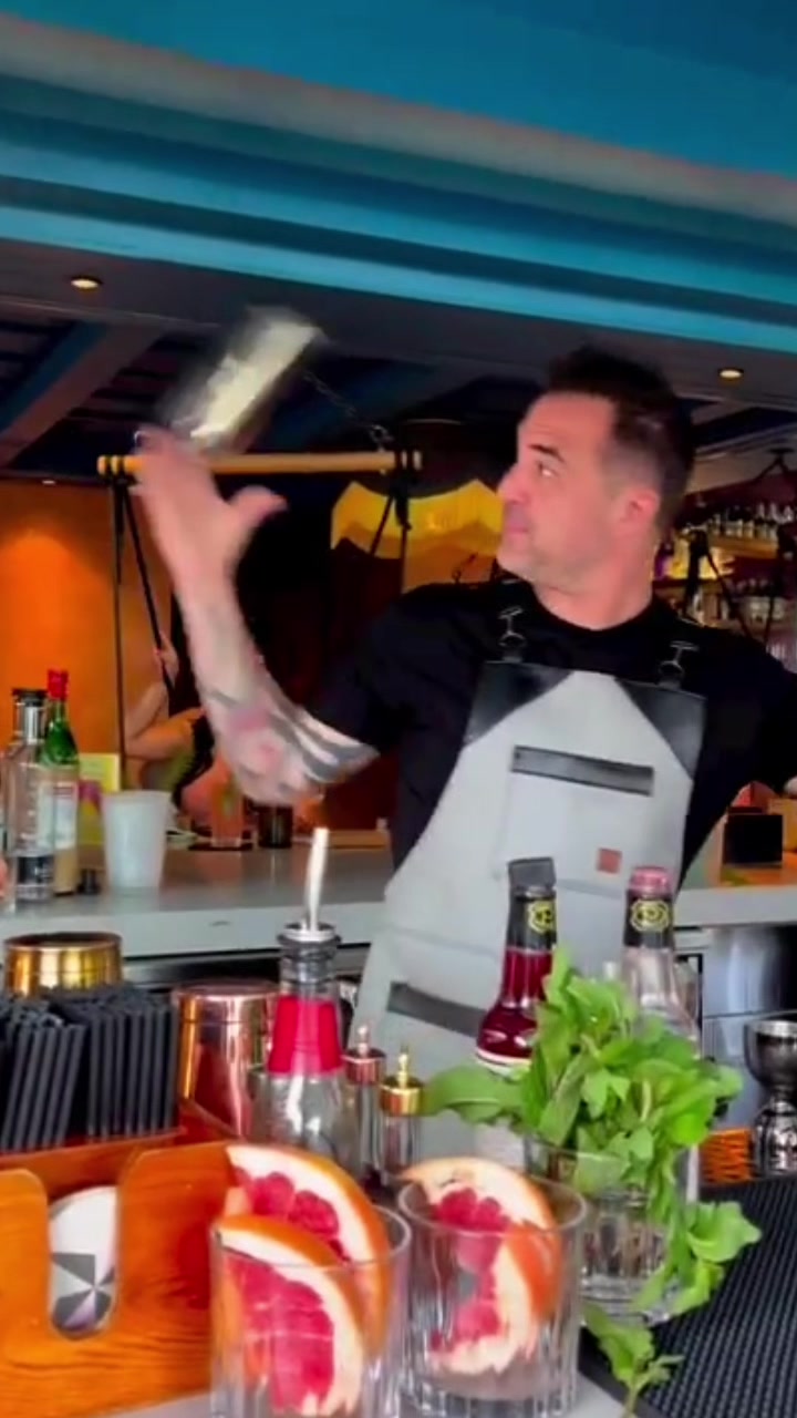 @Bartenders Barman