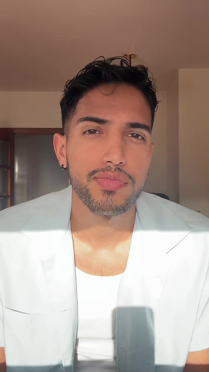 @christophercrb