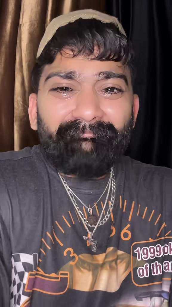 @Husnii_bawa1991