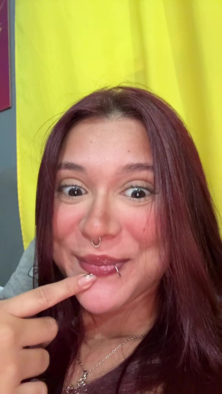 @clara