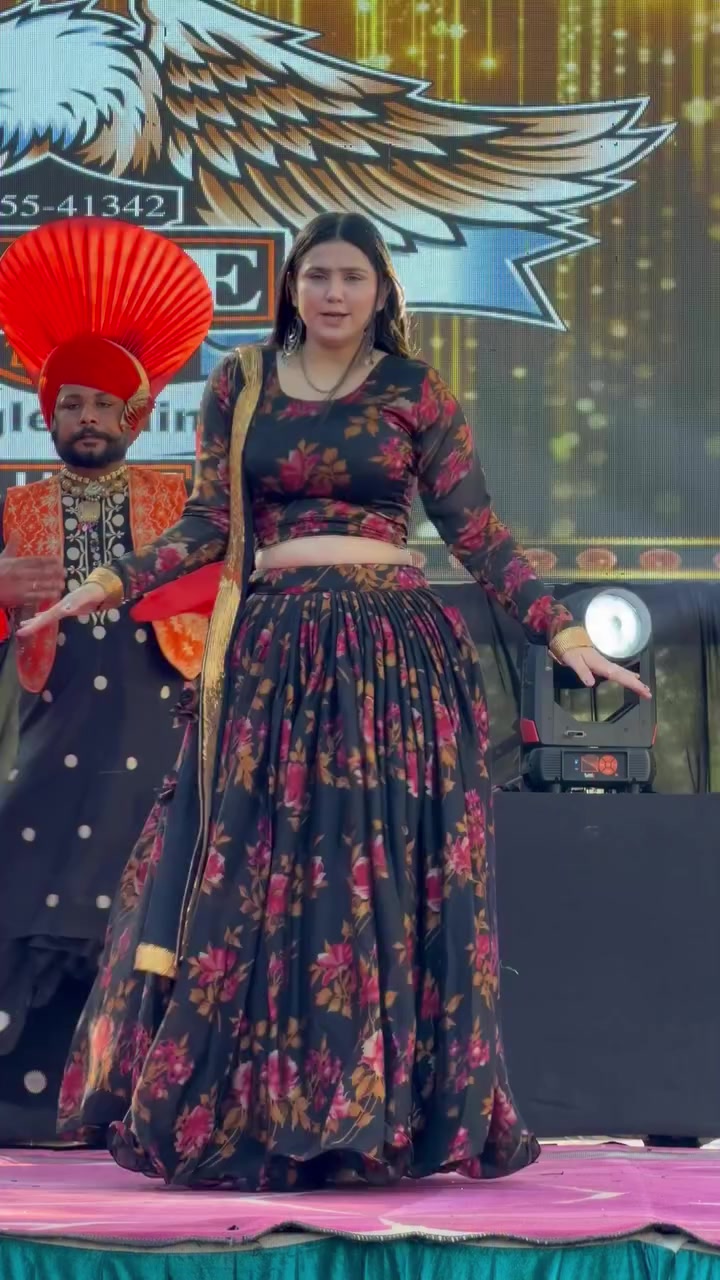 @Aj_Malika011