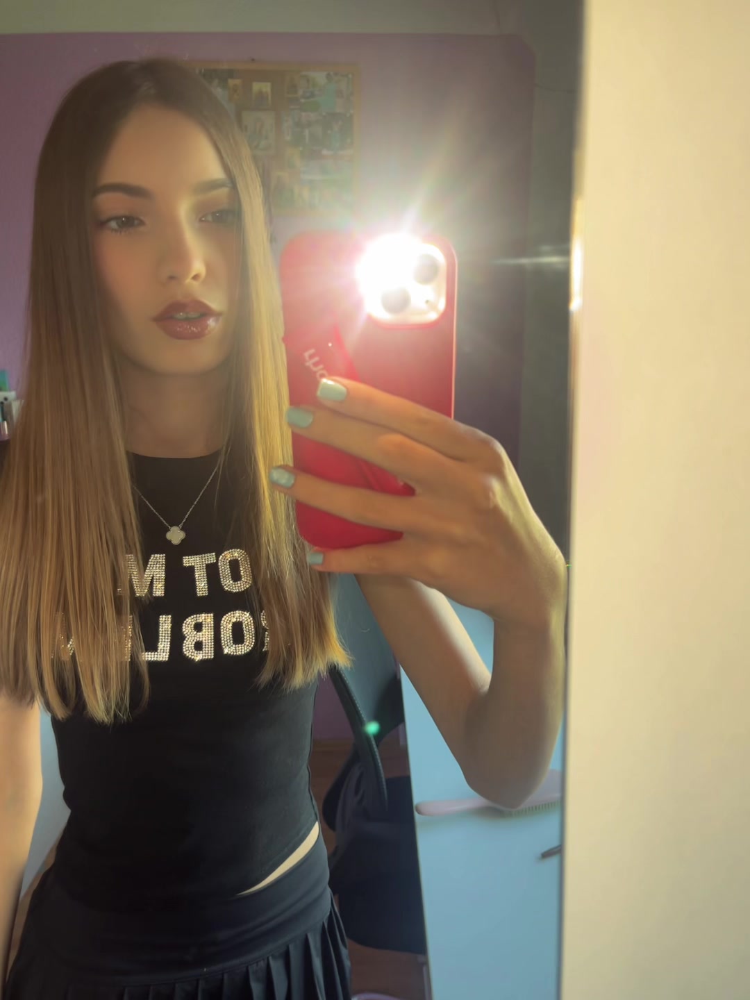 @𝓐𝓷𝓪