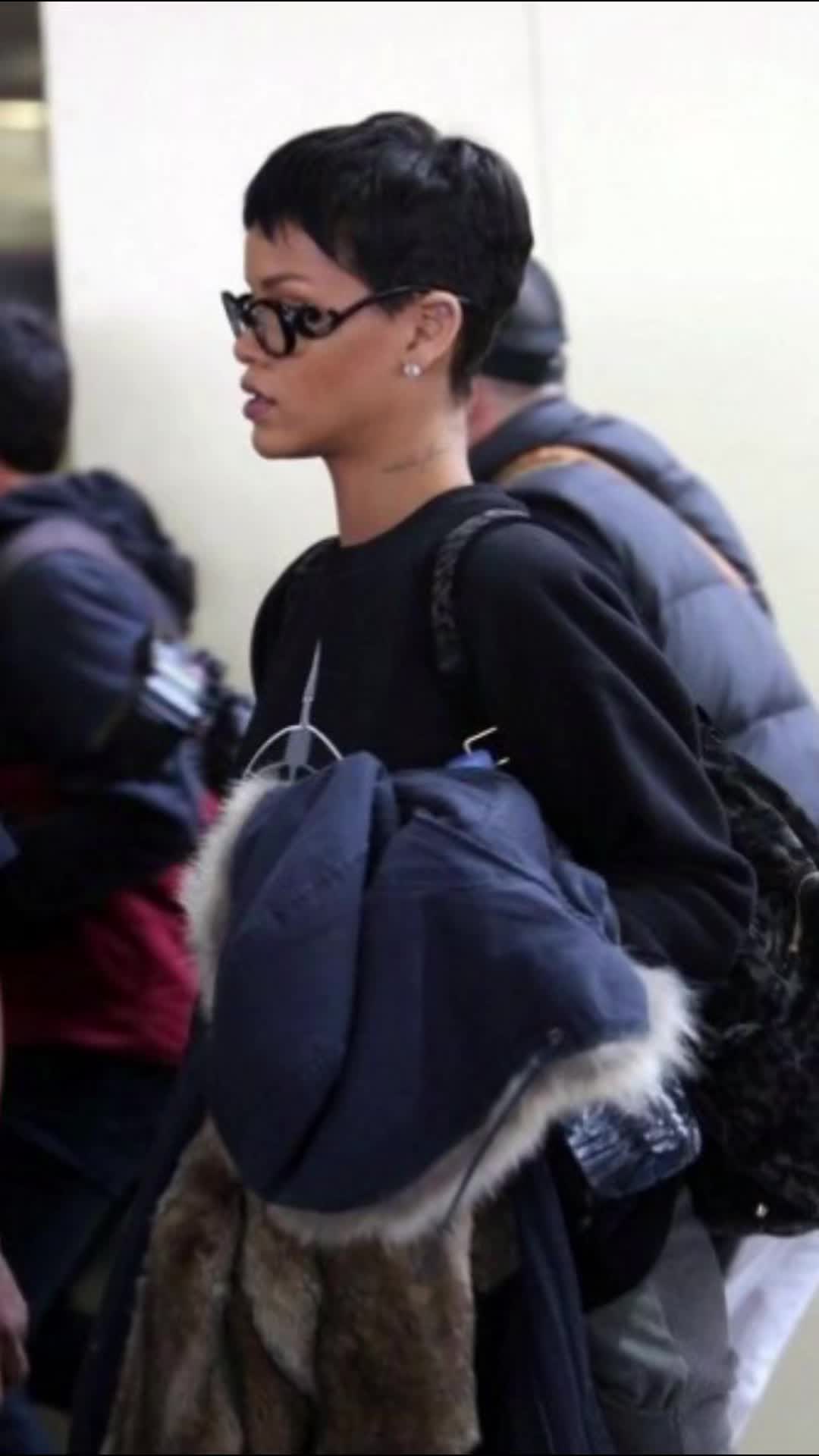 @𝐹𝑙𝑒𝑢𝑟 𝑅𝑒𝑏𝑒𝑙𝑙𝑒 𑁍