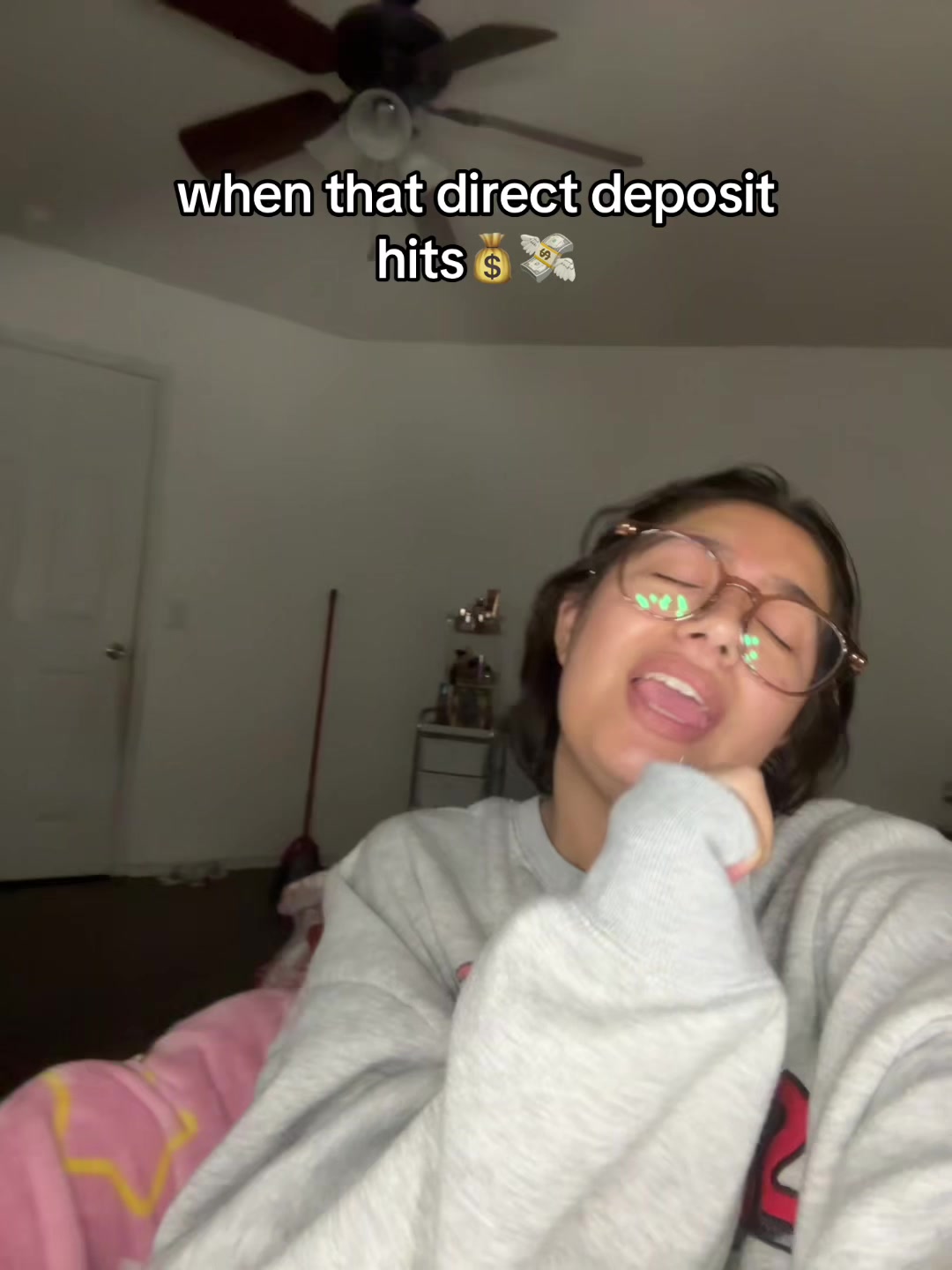 @kaylaq