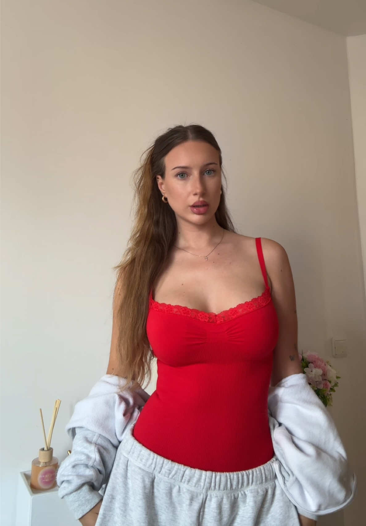 @Larissaxra