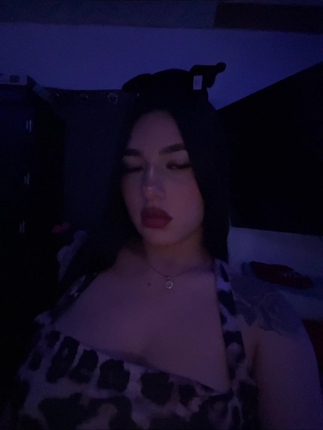 @Valentina🖤