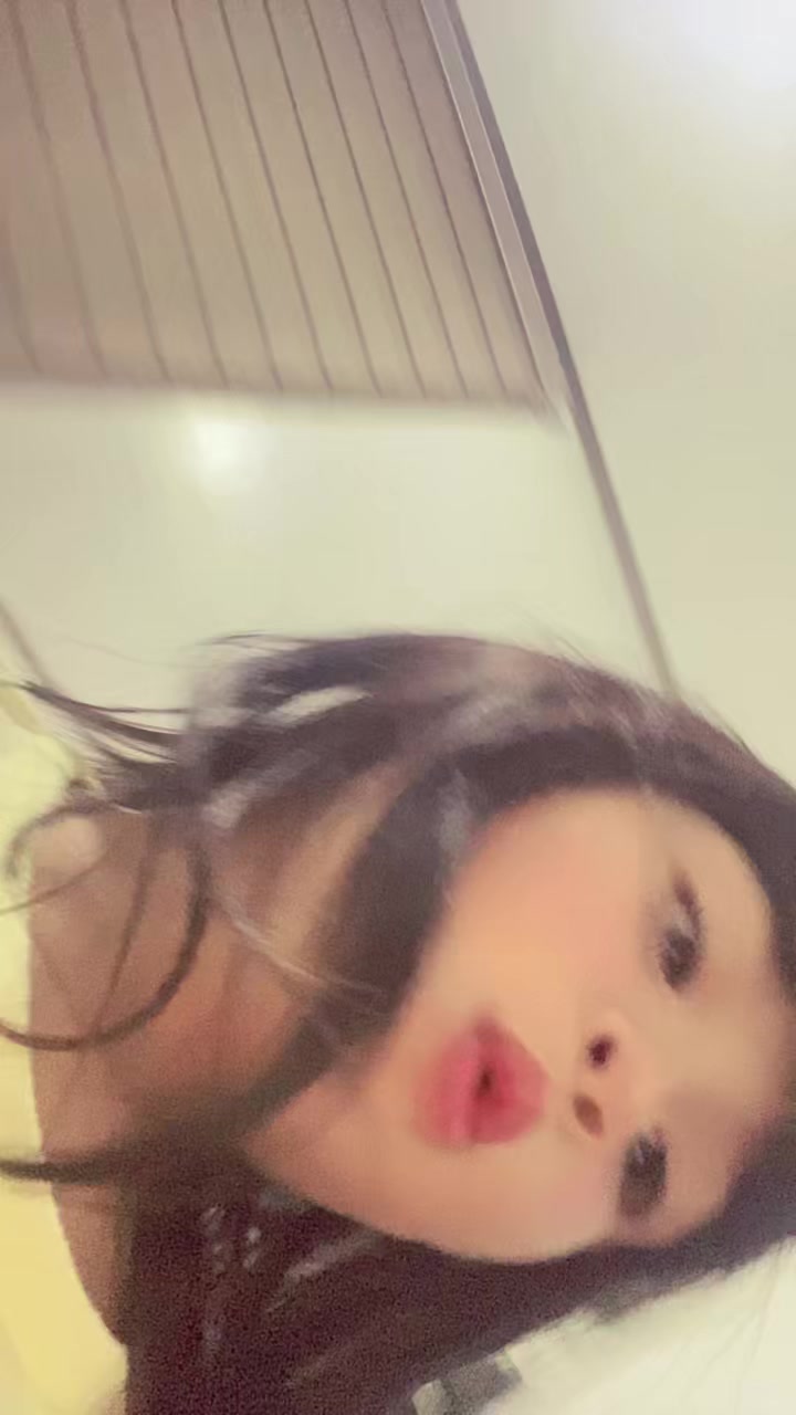 @AnaDear 🦋