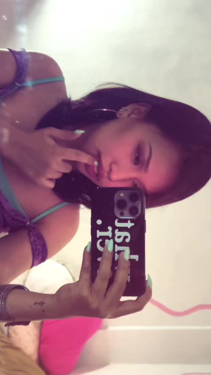 @Isla