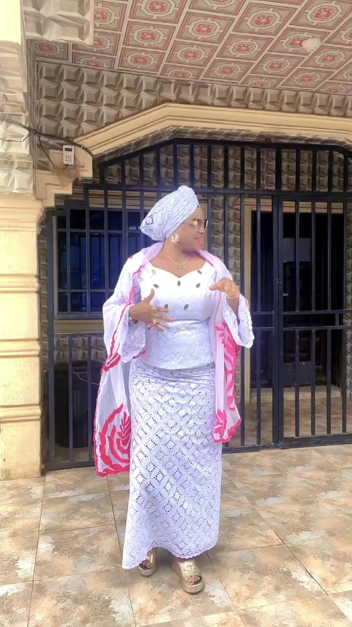 @@labarkfashion