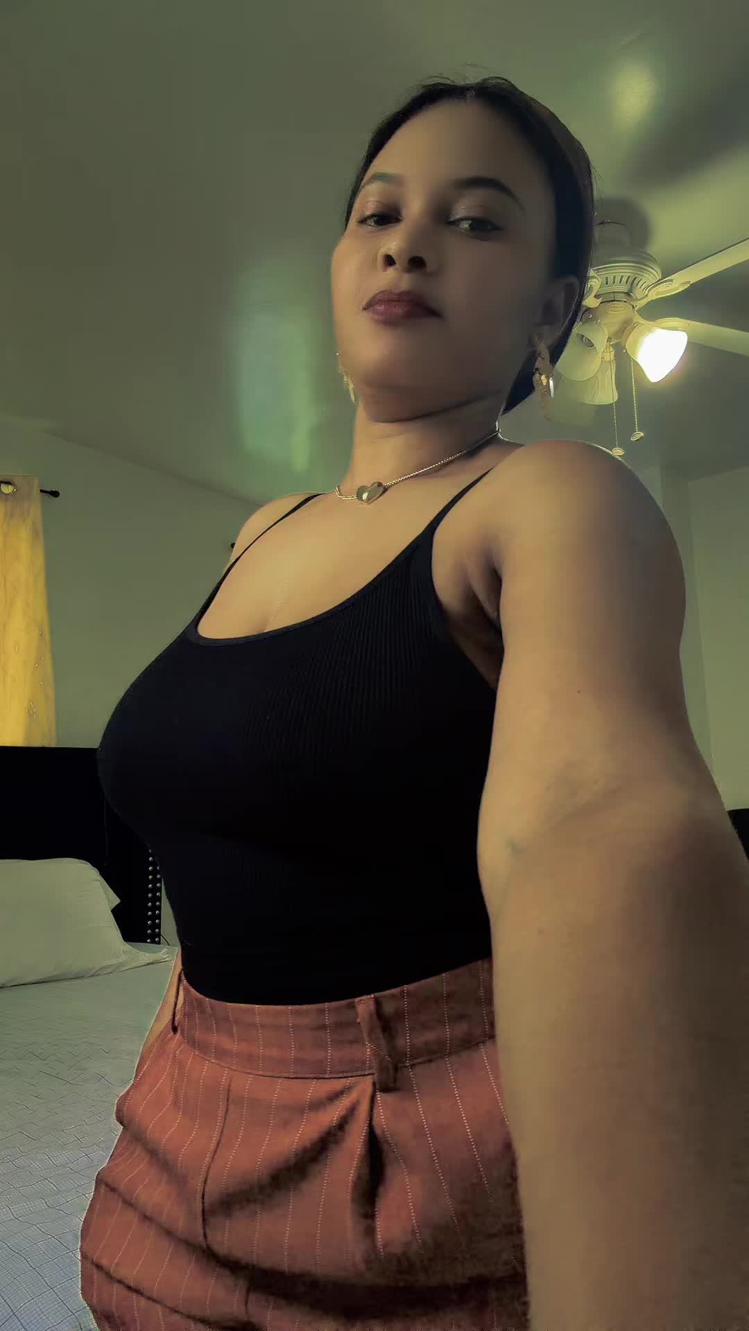 @shelou