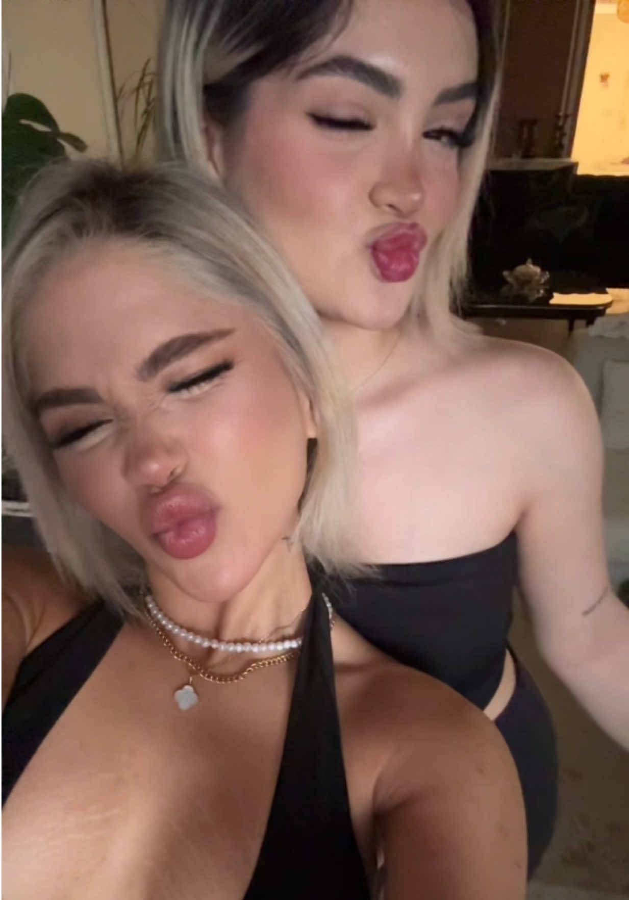 @Melina