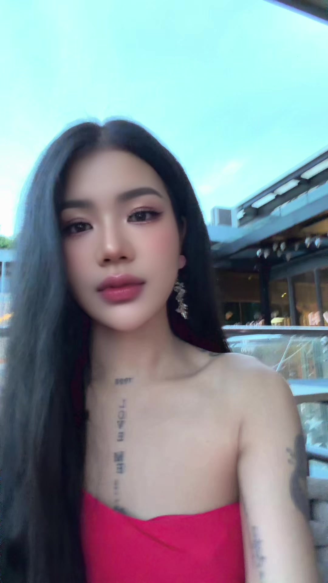 @♐️Tha zinoo 🇨🇳王丽梅 🇲🇲 5.3M✅