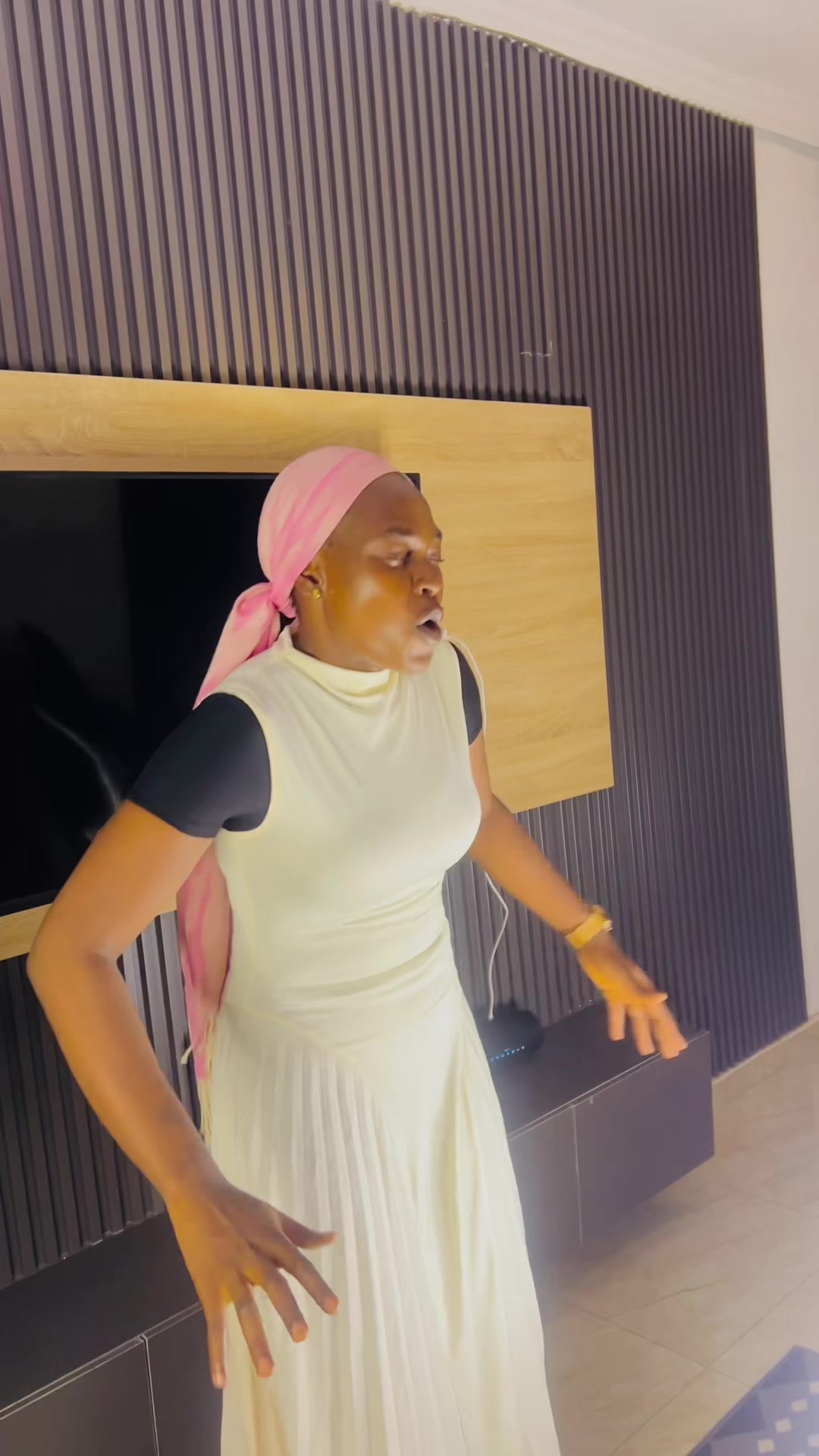 @Annienwamba