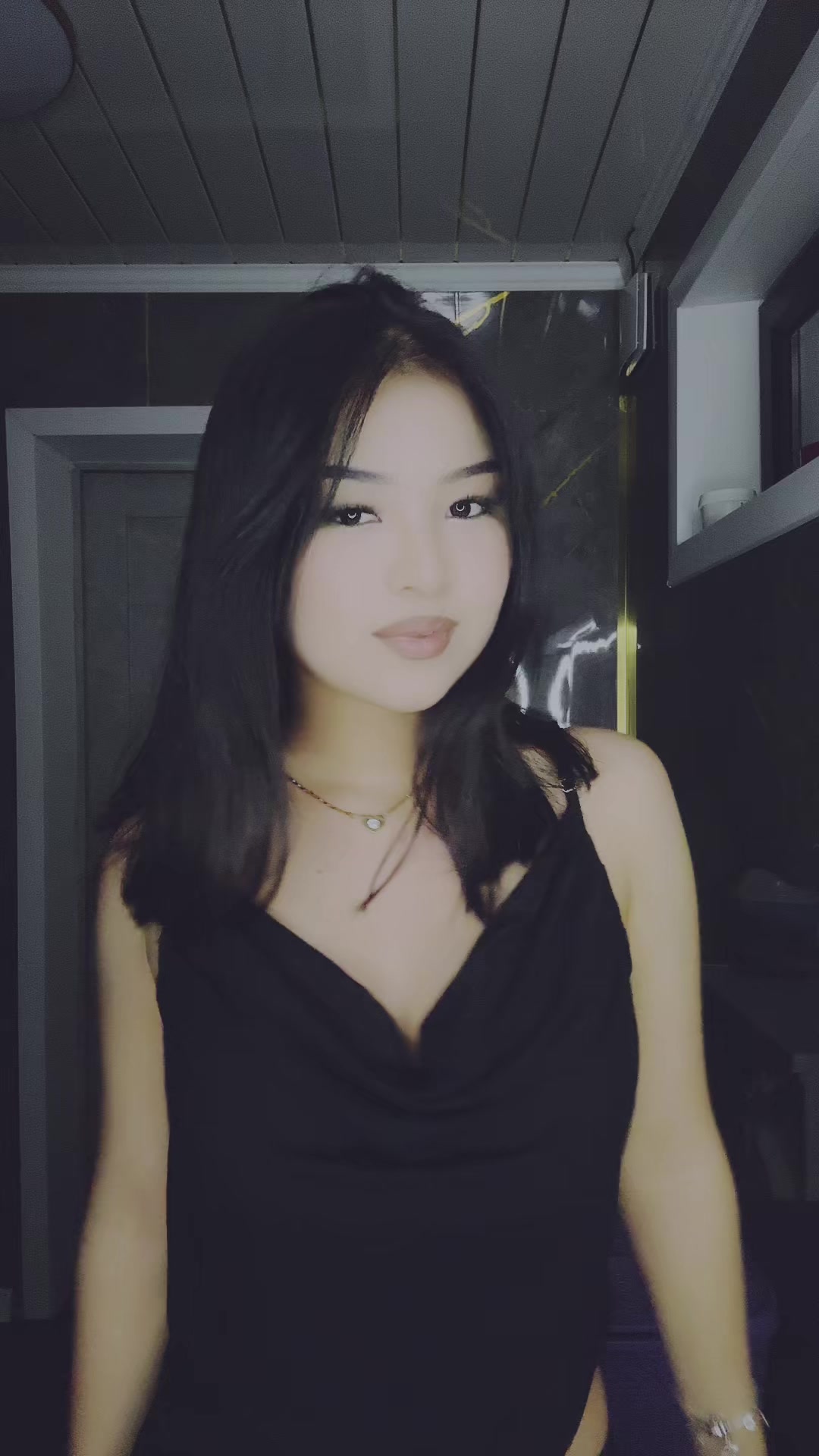 @Zhanuzakova.N