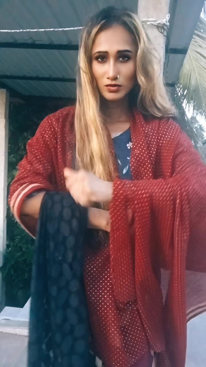 @සන්ජනා සේනානායක
