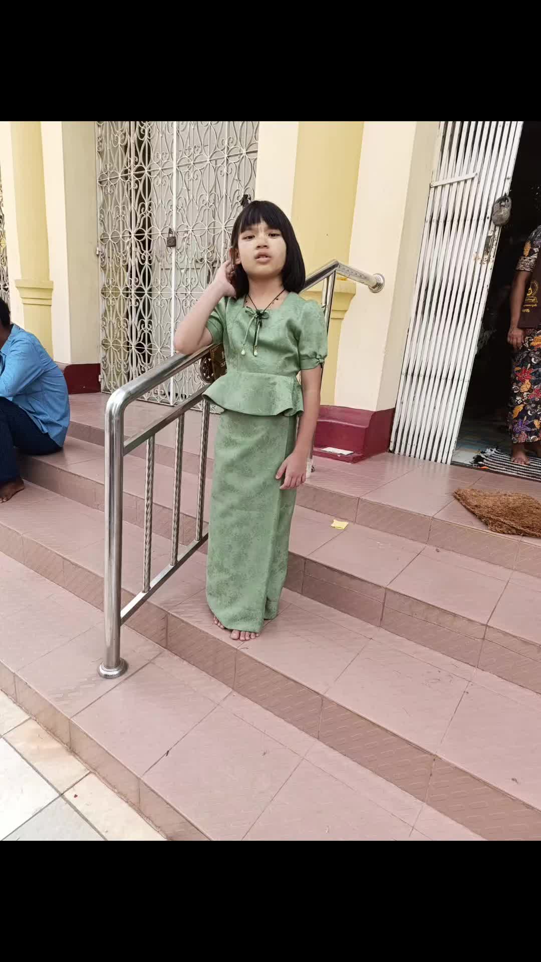 @မကေသီ