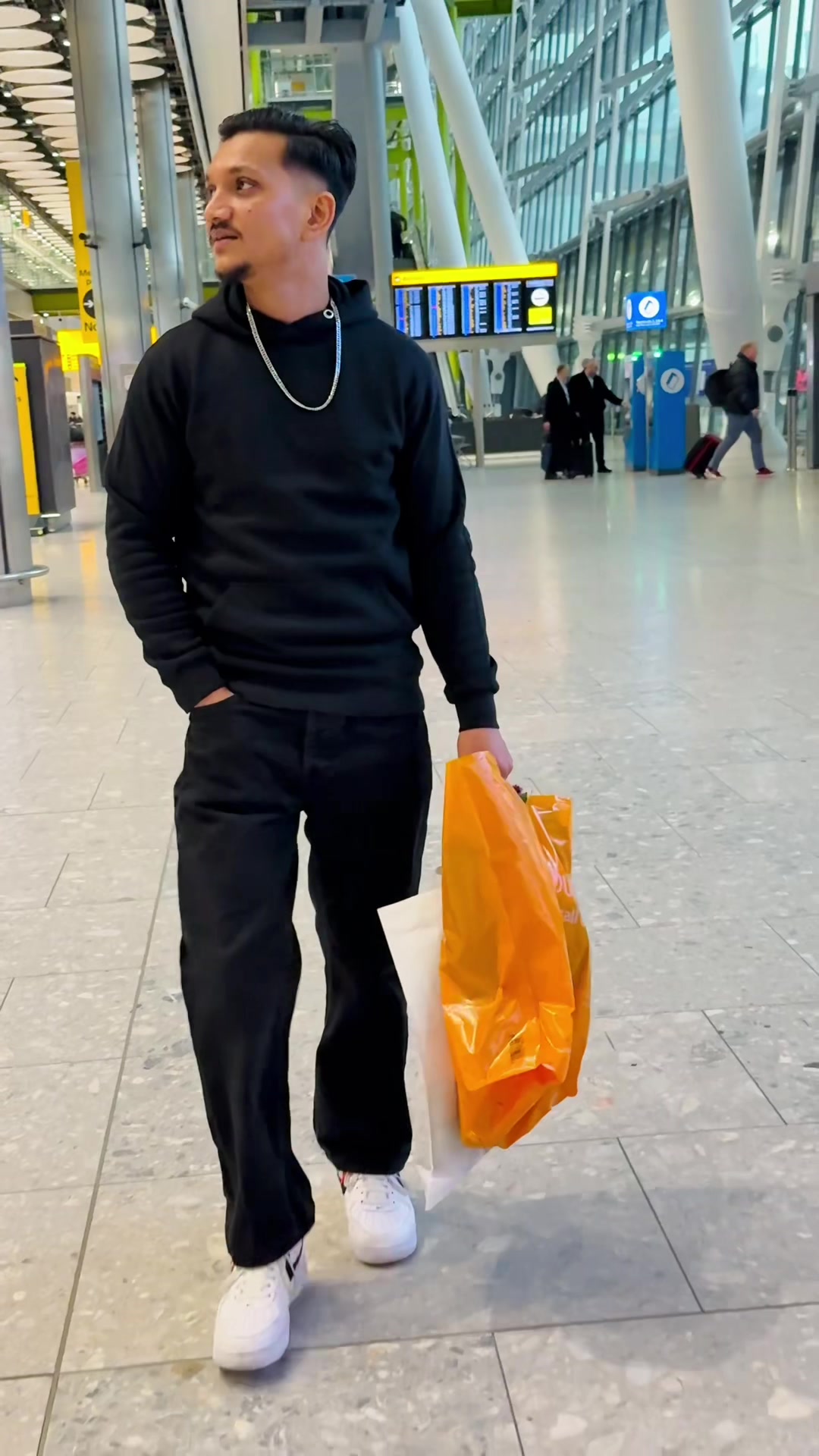 @𝗥𝗔 𝗠𝗔𝗠𝗨𝗡 🇬🇧