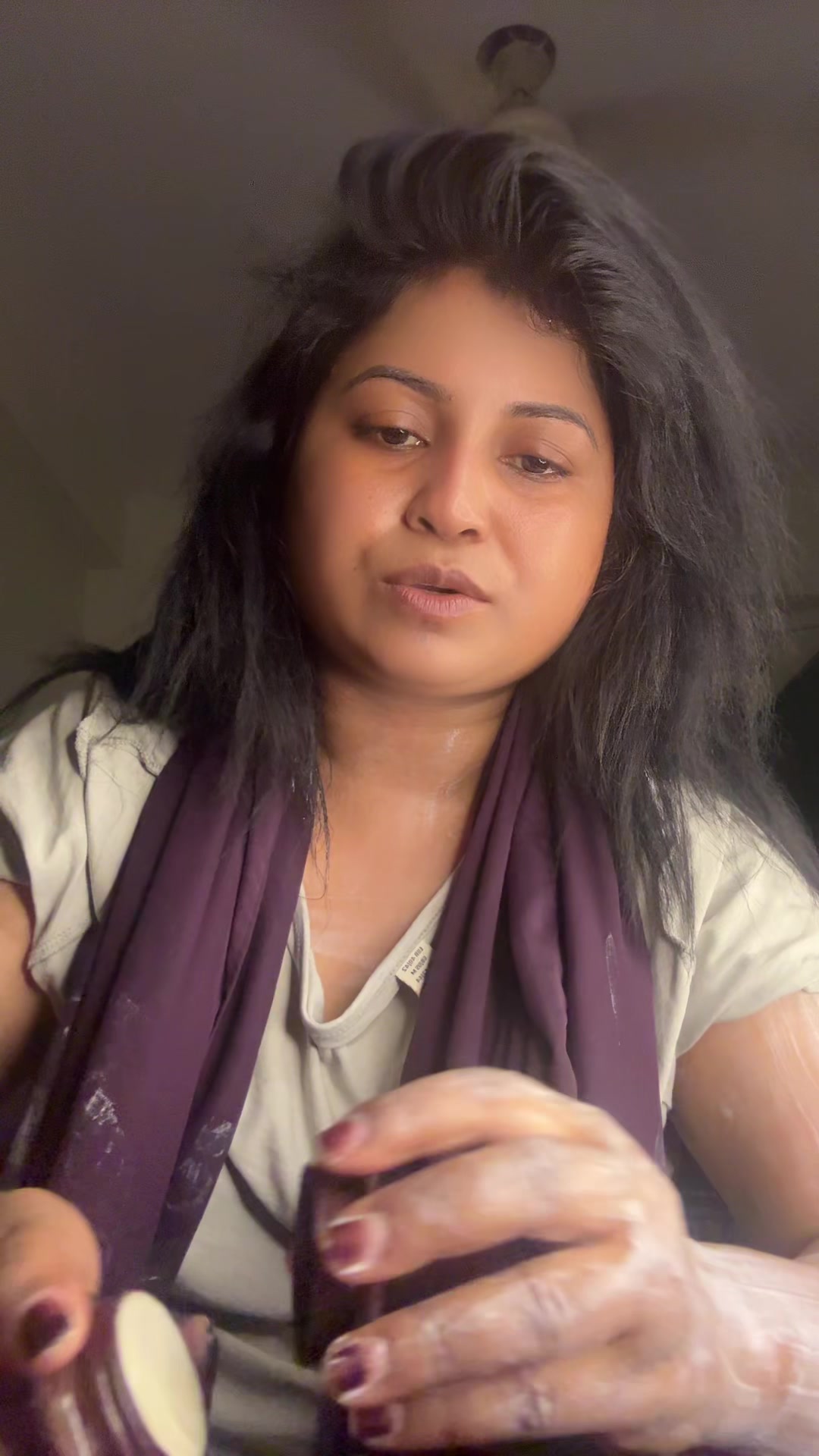 @Sharmin Shila cream apađ