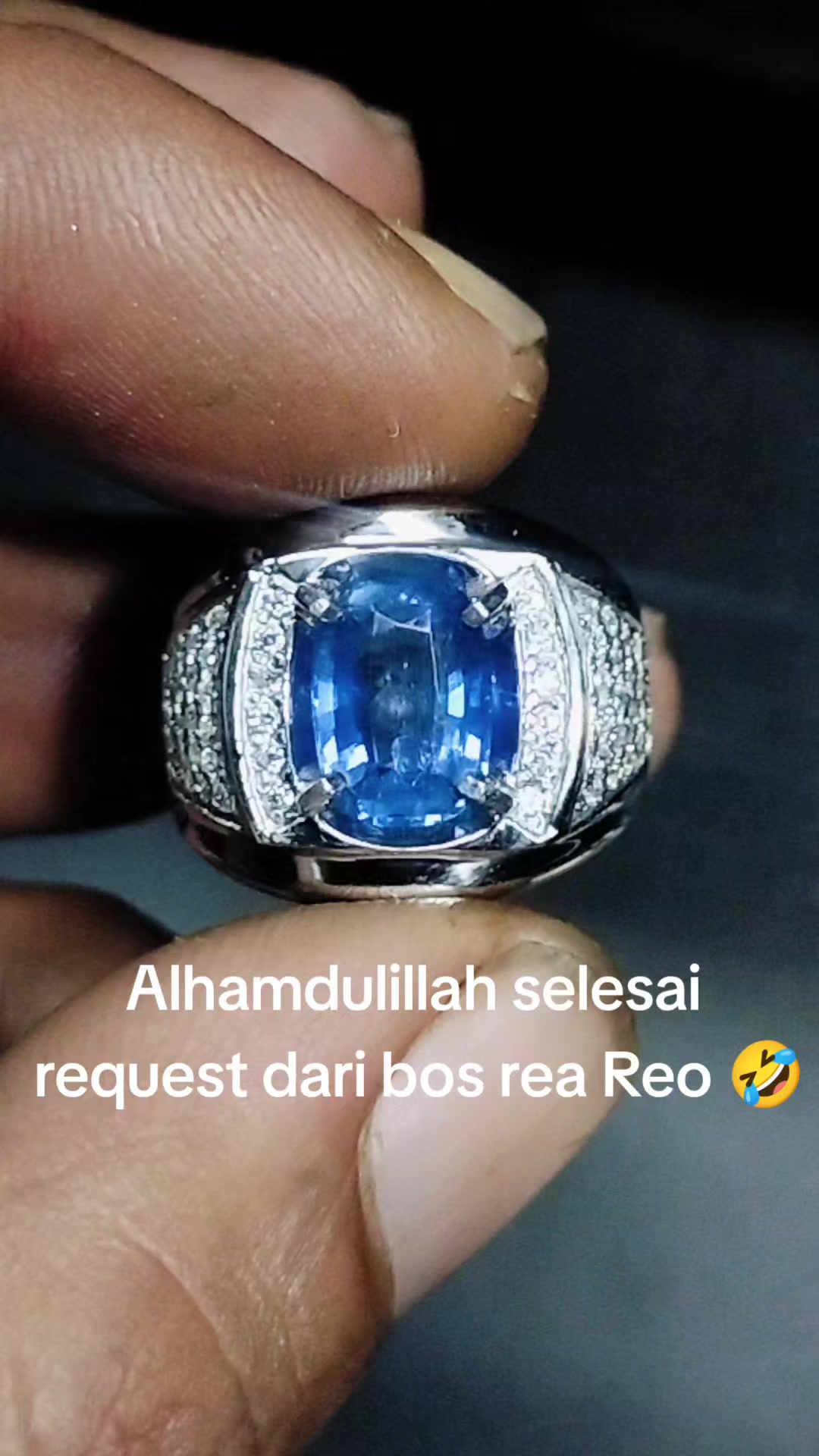 @uzzy gemstone