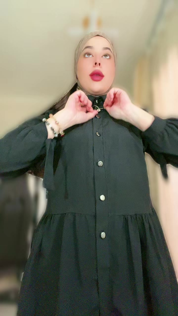 @بثينة شيبان Bouthaina Chibane