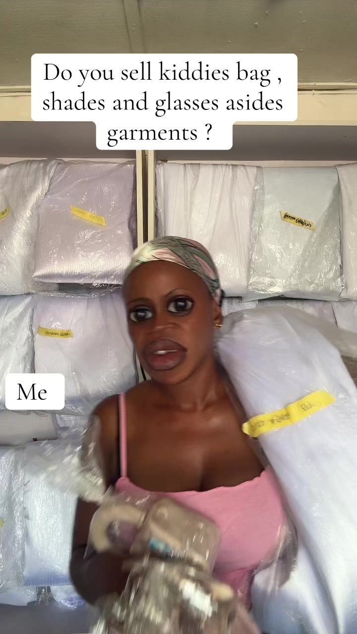 @GARMENT VENDOR IN AYOBO