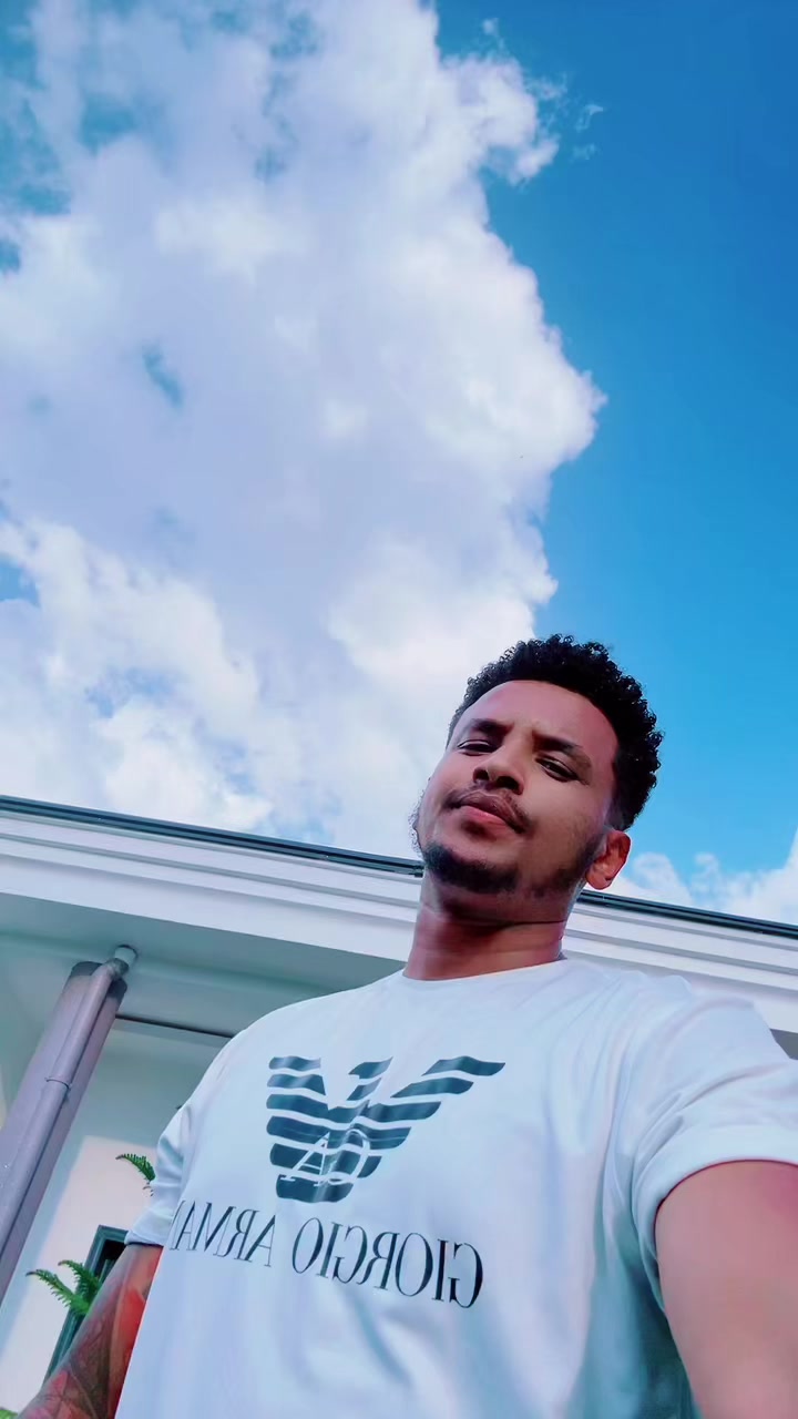 @𝐍𝐚𝐡𝐨𝐦_𝐀𝐠𝐚𝐦𝐞