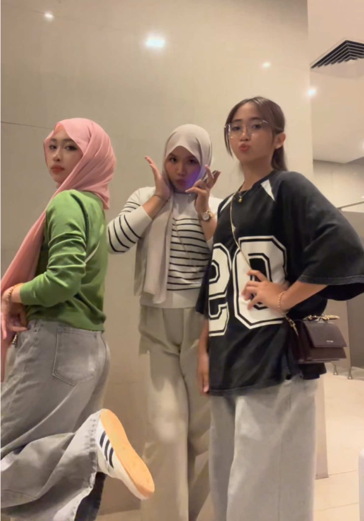 @โญ๏ธ