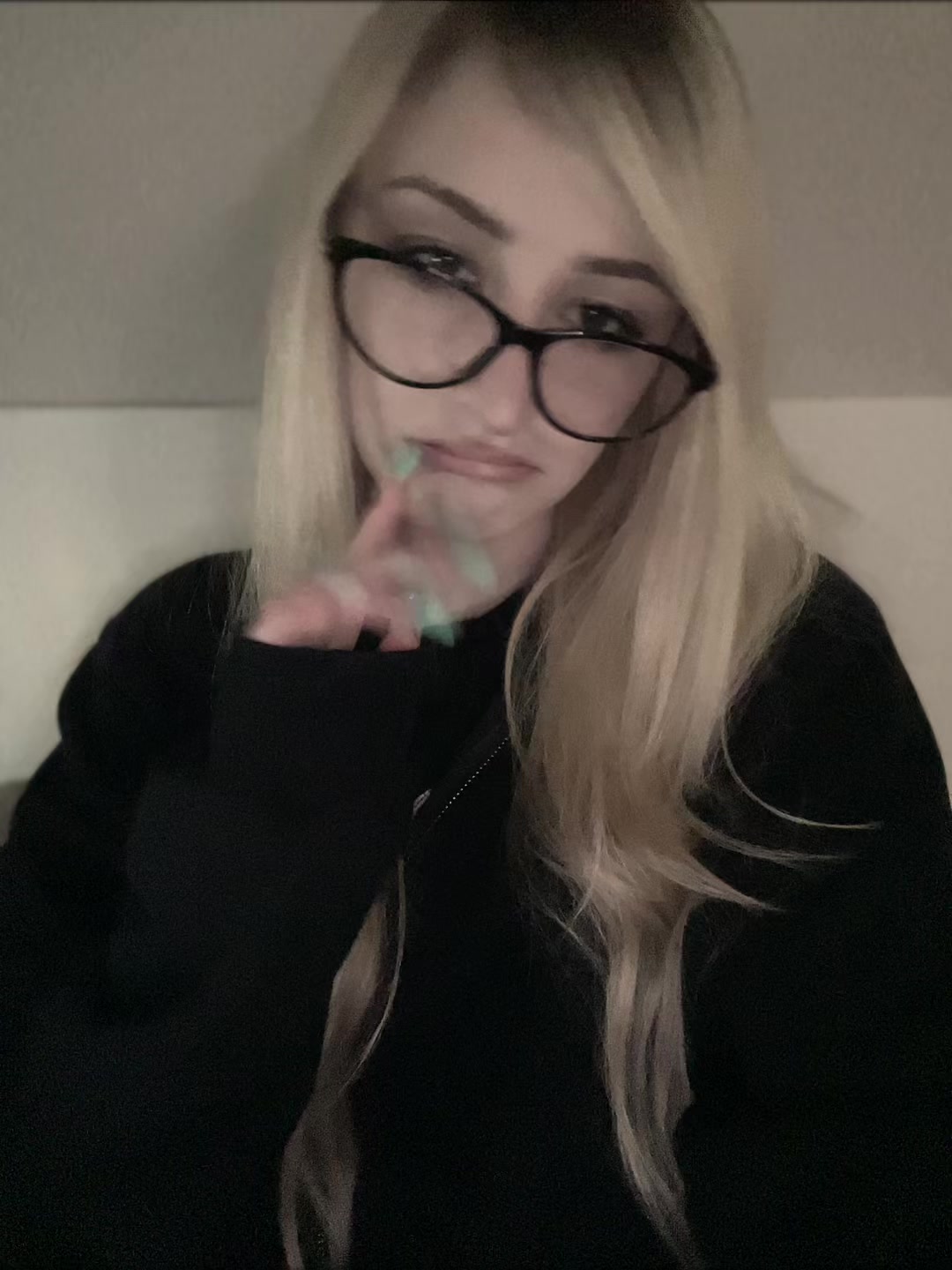 @kisswnnyc