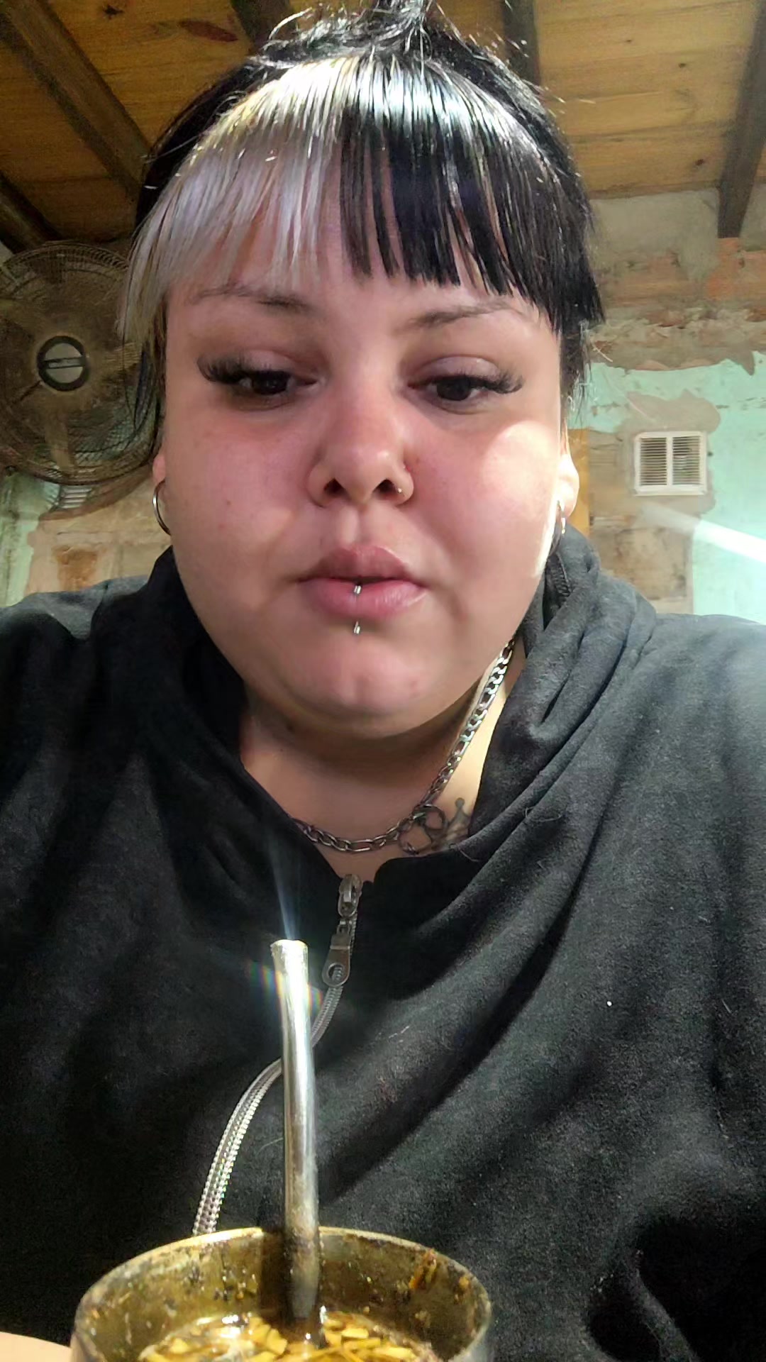 @lahg0rd1t4nicol3