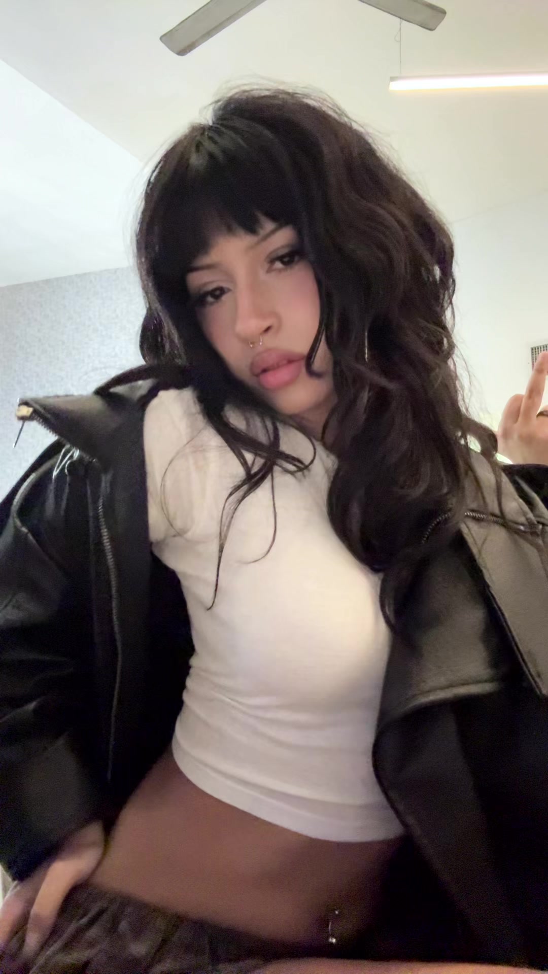 @Cucaracha