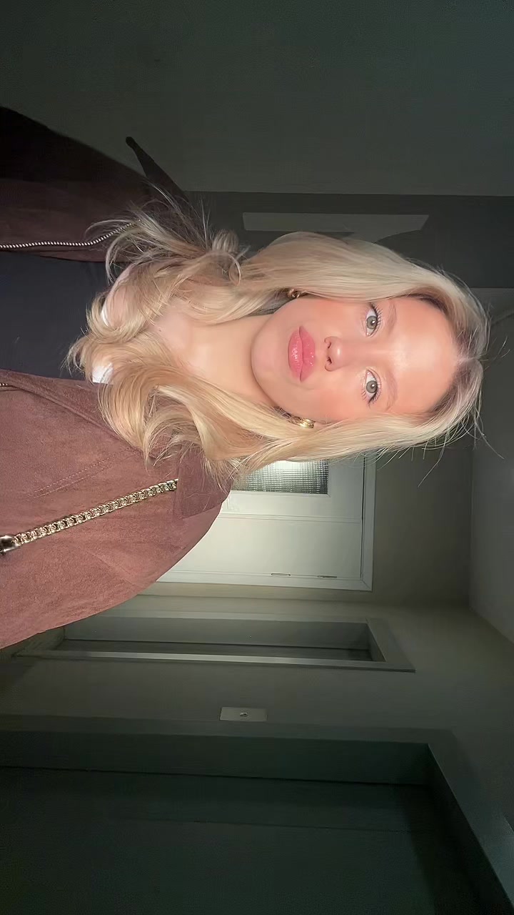 @лизаааа👄