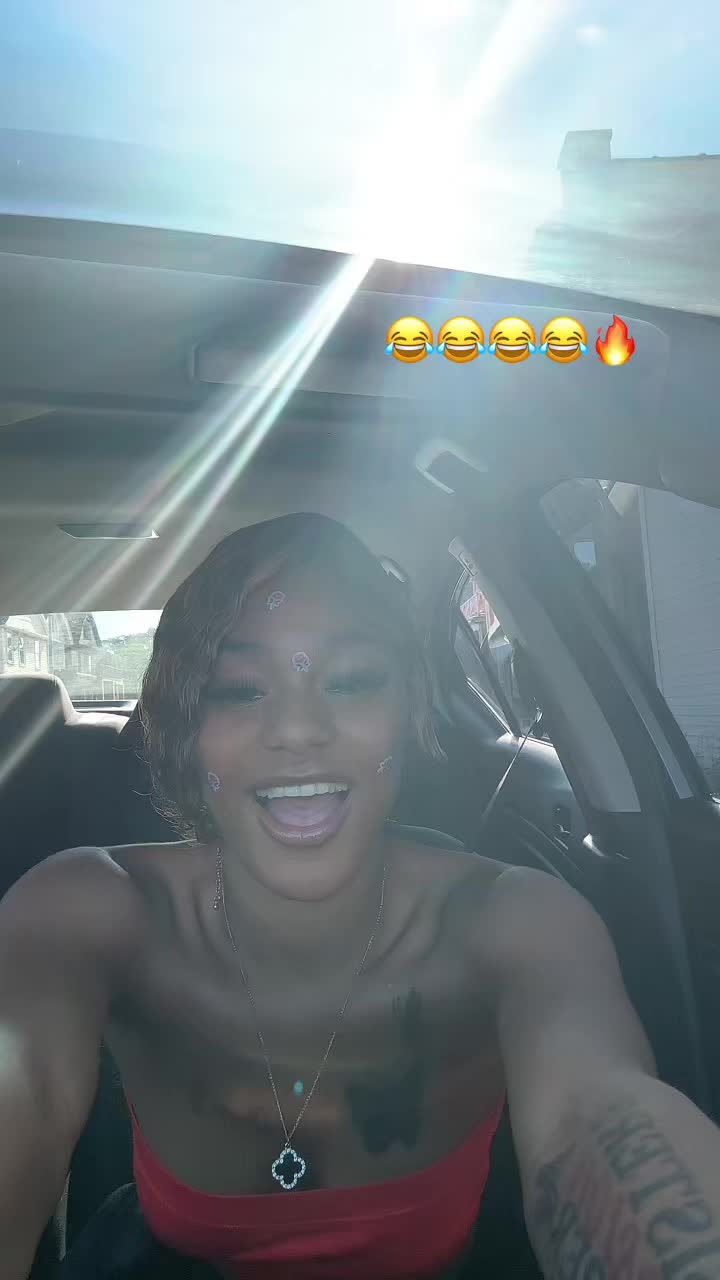 @yofavorite_LightBright🤍😫