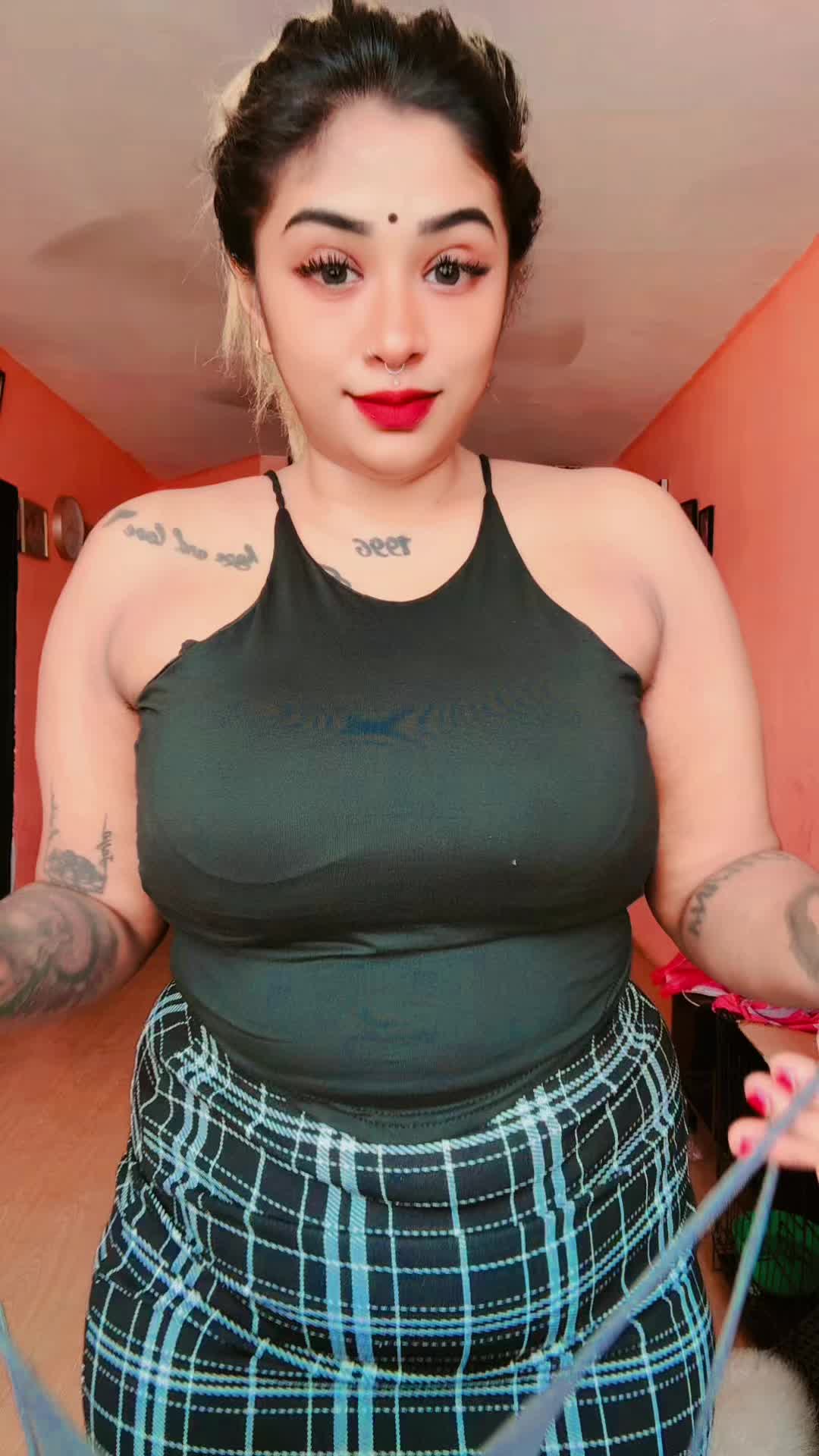 @🦉PRAVEENA 🦉