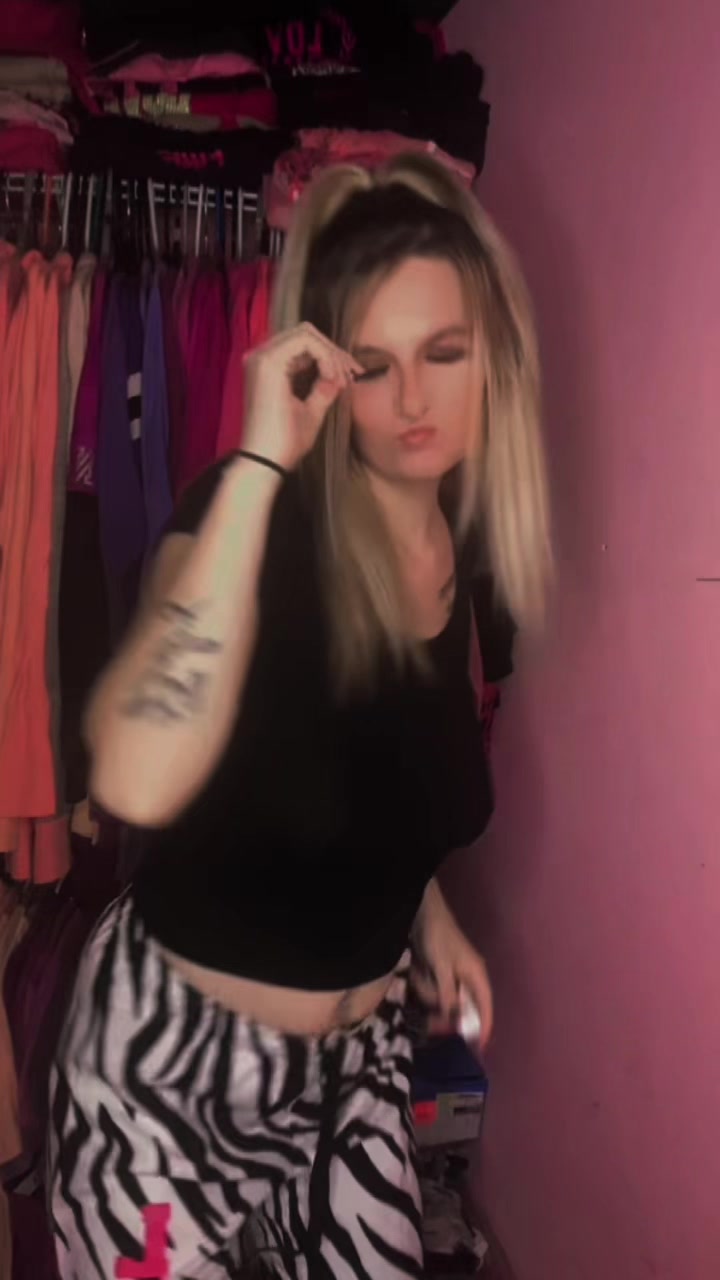 @sweet_like_candyyy1998