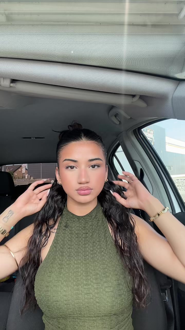 @Clara